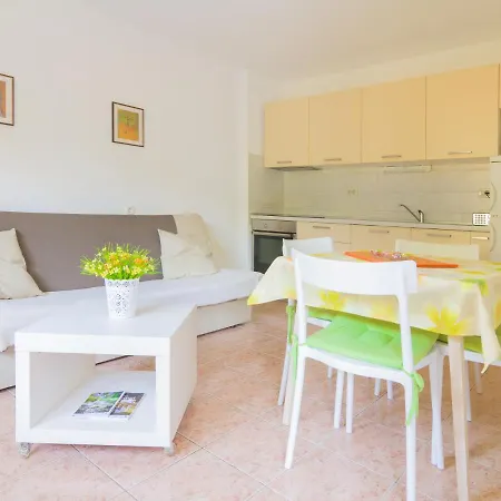Apartment With A Garden