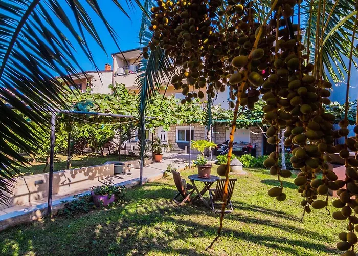 With A Garden Pula