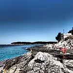 With A Garden Pula